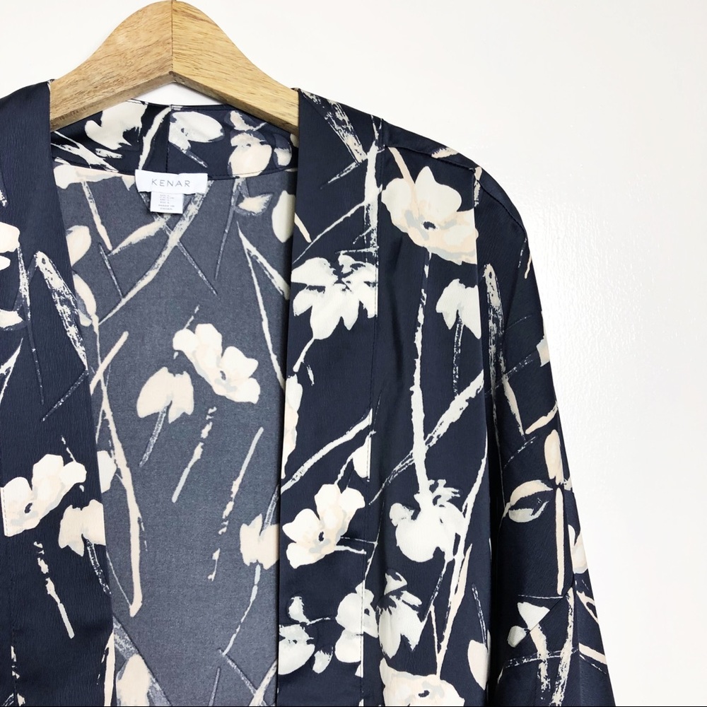 Kenar | Navy and blush kimono